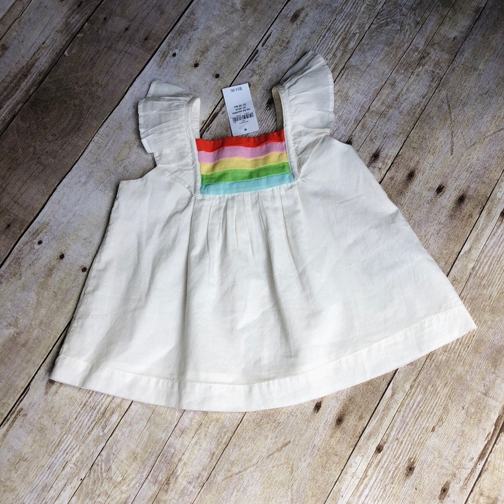 Adorable babyGap top size 18-24 months
